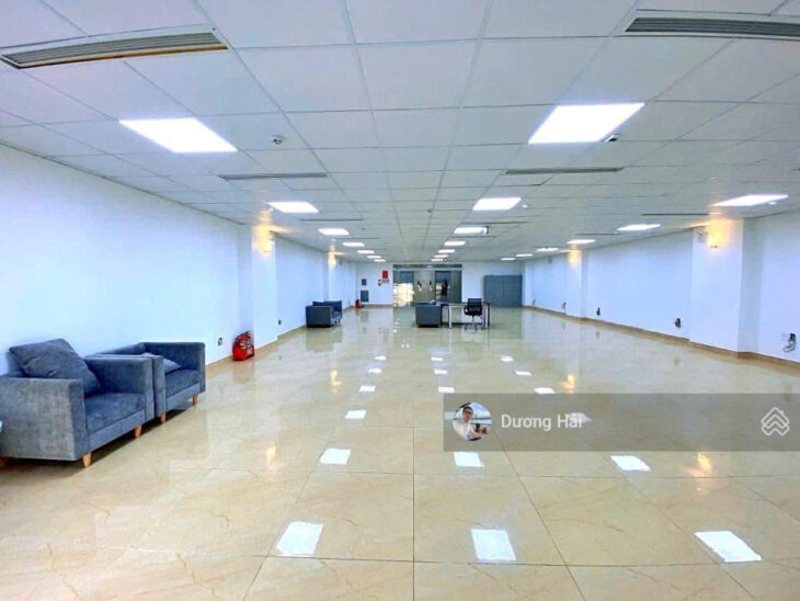 Bán tòa nhà Văn Phòng Mặt Phố Hoàng Cầu Đống Đa – 240m 9 Tầng – View Hồ Dòng Tiền 3 tỷ/năm