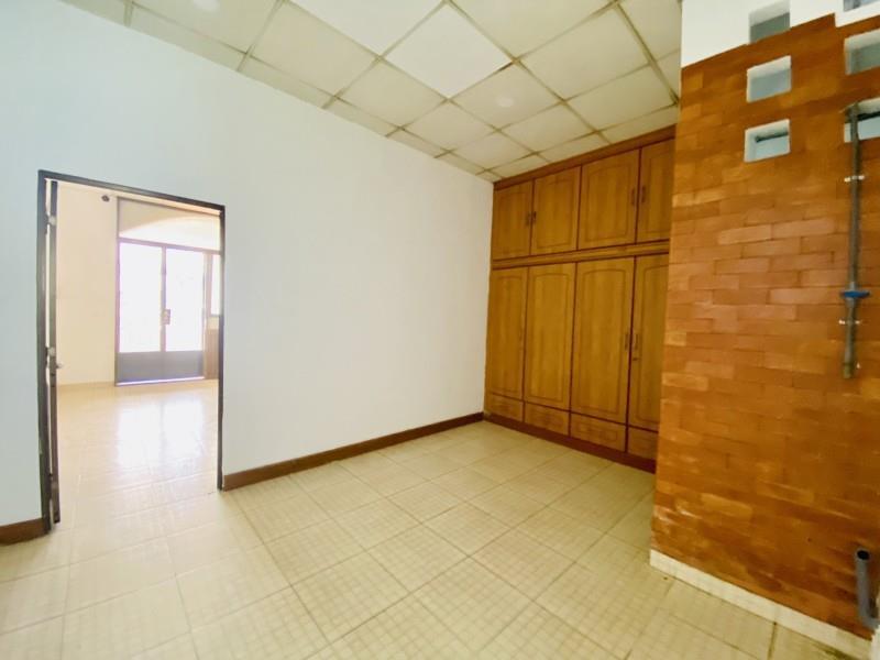 MẶT TIỀN KINH DOANH NGANG 4M NỞ HẬU 18M, NGAY NGUYỄN OANH- NGUYỄN VĂN LƯỢNG DT 145M2 GIÁ 18 TỶ