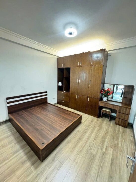 BÁN NHÀ 12 tỷ NGUYỄN VĂN CỪ 50m NGÕ Ô TÔ,GARA KHU VÍP LONG BIÊN HÀ NỘI