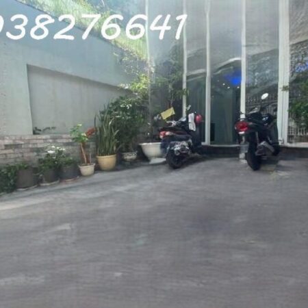 NHÀ 1 TRỆT 2 LẦU SÂN THƯỢNG 4PN 5WC 100m2 35tr/tháng NHÀ 1 TRỆT 2 LẦU SÂN THƯỢNG 4PN 5WC 100m2 35tr/tháng