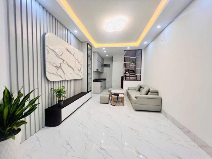 NHÀ ĐẸP Ở LUÔN TRẦN QUỐC VƯỢNG – THOÁNG TRƯỚC SAU – NGÕ 3 GÁC PHÓNG – GẦN PHỐ – NỘI THẤT XỊN –