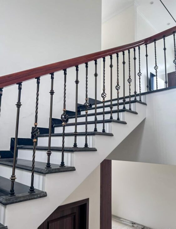 Tôi cho thuê nhà mới, hai cửa đi,vỉa hè, 112m2- 5T, Chùa Láng_46 Tr