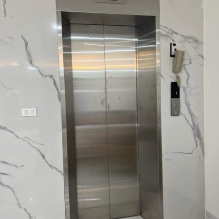 Tôi cho thuê nhà hai mặt tiền,mới,vỉa hè, 102m2- 5T, Thành Công_29 Tr Tôi cho thuê nhà hai mặt tiền,mới,vỉa hè, 102m2- 5T, Thành Công_29 Tr