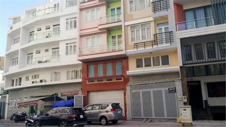 BÁN NHÀ TRUNG KÍNH Ô TÔ TRÁNH, KINH DOANH 50M CHÀO HƠN 20 TỶ VIEW VƯỜN HOA, CÔNG VIÊN BÁN NHÀ TRUNG KÍNH Ô TÔ TRÁNH, KINH DOANH 50M CHÀO HƠN 20 TỶ VIEW VƯỜN HOA, CÔNG VIÊN