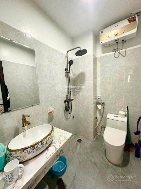 Bán nhà Đại Từ, 34m2, MT 3.7m, ngõ ô tô tránh đỗ ngày đêm, giá 6 tỷ