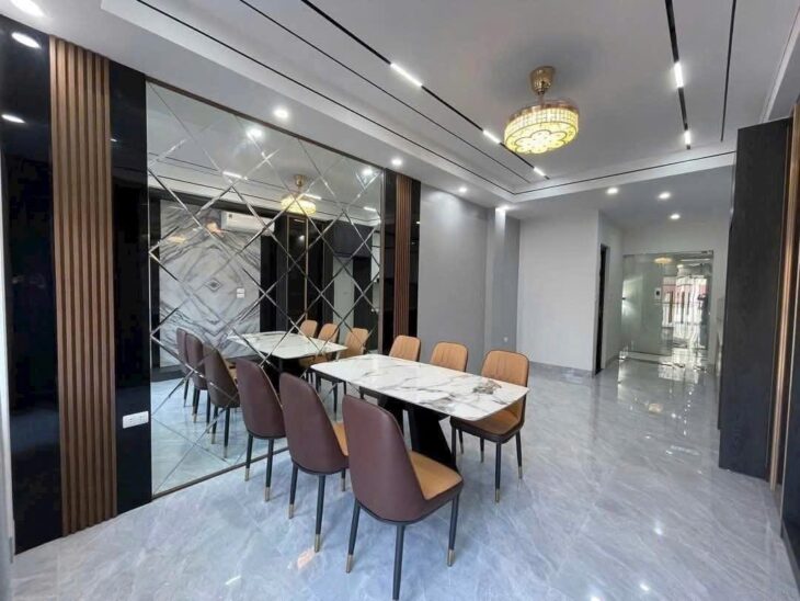 SIÊU PHẨM NHÀ ĐẸP NGỌC THỤY – 6 TẦNG – THANG MÁY NHẬP KHẨU – NỘI THẤT CAO CẤP – 13.9 TỶ