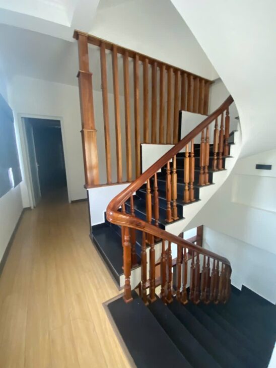 BÁN NHÀ NGỌC THỤY – LONG BIÊN 4 TẦNG – OTO ĐỖ CỬA – NGÕ RỘNG, LO GÓC – NỞ HẬU TÀI LỘC – 8.6 TỶ