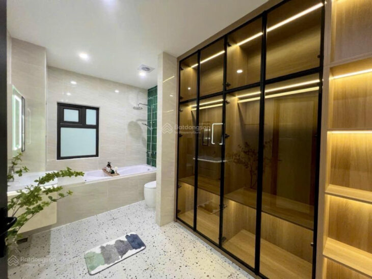 Bán nhà Hoàng Liệt – 45m2 – nhà đẹp – ở luôn – ngõ to – gần phố – giá 7.59 tỷ – SĐCC