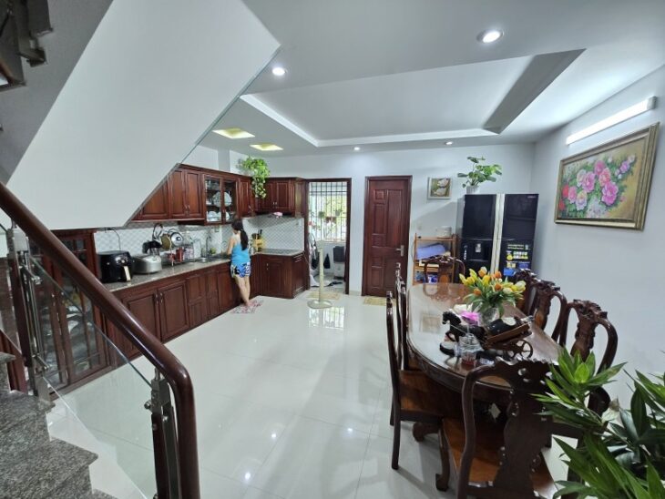 Bán nhà 100m², 2PN, 2WC, Linh Đông, Thủ Đức, 4.95 tỷ, sổ hồng