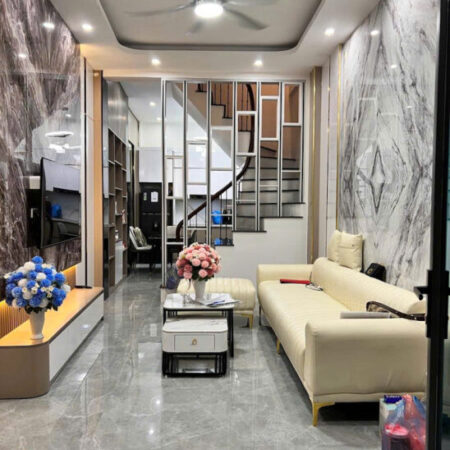 NHÀ ĐẸP HOÀNG MAI – LÔ GÓC – NỞ HẬU – 42m2 5 tầng mặt tiền 3m Giá 8.35 tỷ