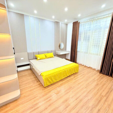 LÔ GÓC – NGÕ VĂN CHƯƠNG TÔN THẤT TÙNG 33m2 5 tầng mặt tiền 6.8m Giá 7.2 tỷ