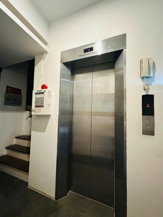 PL LINH LANG – Ô TÔ – KINH DOANH – THANG MÁY 52m2 6 tầng mặt tiền 3.6m Giá 26.5 tỷ