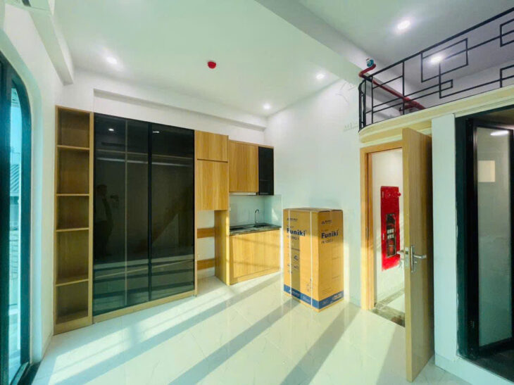 CCMN QUAN NHÂN – THANG MÁY – Ô TÔ – 29 PHÒNG – 96m2 8 tầng mt 4.6m Giá 35 tỷ