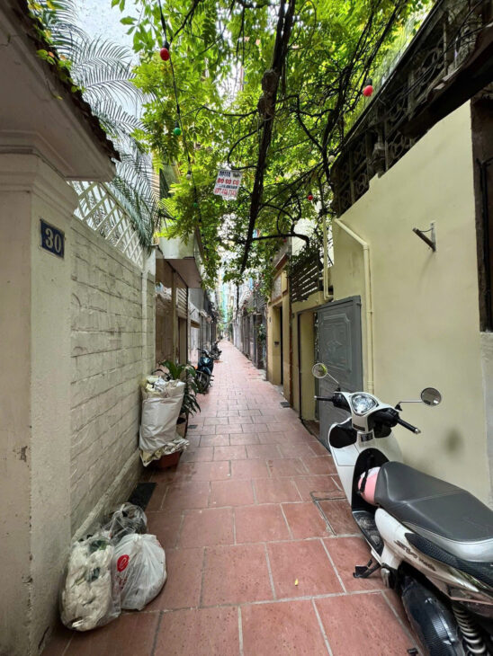 BÁN PHÁO ĐÀI LÁNG VỊ TRÍ ĐẸP XÂY CCMN DT 49m2 2 tầng mặt tiền 3.3m Giá 11.2 tỷ