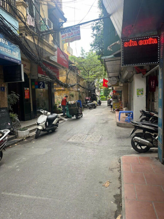 SÁT PHỐ THÁI HÀ – KINH DOANH – OTO – 2 MẶT NGÕ 58m2 3 tầng MT 3.2m Giá 17.8 tỷ