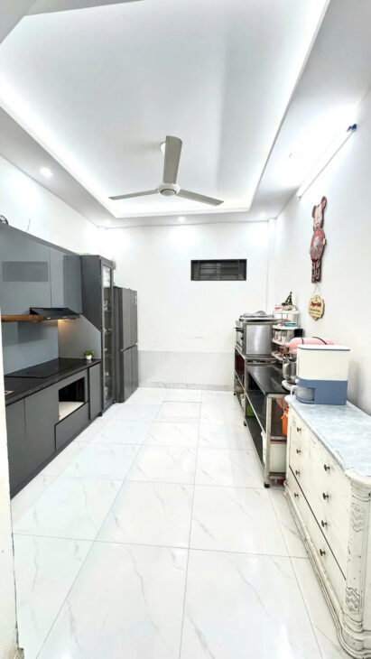 bánn nhà Khuyến Lương 40m2. 5 tầng. mặt tiền3.5m giá dẹp 7.3 tỷ Hoàng Mai Hà Nội