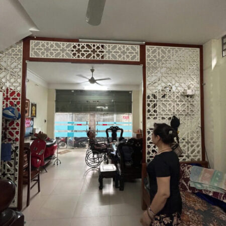 Bán Nhà Ngõ Quỳnh 37m2. 4 tầng. mặt tiền 5.1m. giá8.5 tỷ. Hai Bà Trưng Hà Nội