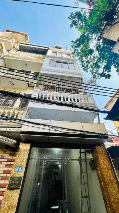 NHÀ MỚI CẦU GIẤY – MẶT NGÕ Ô TÔ THÔNG – KINH DOANH 44m2 6 tầng MT 3m Giá 13.6 tỷ