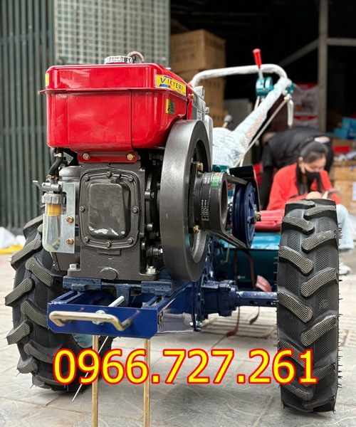 Máy xới đất chạy dầu dắt tay Quế Hoa GN61 đầu nổ D15