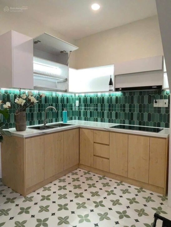 ????NHÀ ĐẸP GIÁ MỎNG –SÁT MT 3/2-Q10-HƠN 6 TỶ-5 Tầng-3PN