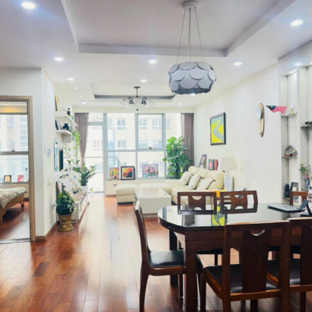 Chung cư Viglacera Thăng Long 117m2, 3 PN, căn góc, view 3 hồ, giá 9,4 tỷ