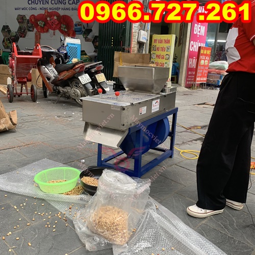 Máy bóc vỏ đậu lụa rang 600 kg/giờ Vinmax BVL600
