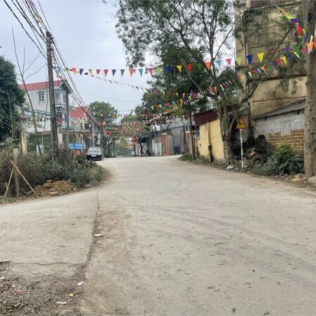 tôi bán đất gần chúc sơn chỉ 1,x tỷ 0972694755