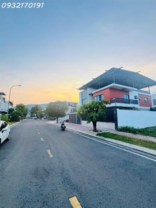 Bán nhà thô có thang máy GÓI 2 trục đường số 2- KĐT Mỹ Gia-vị trí đẹp-nhà đẹp-NHƯNG GIÁ QUÁ RẺ LUÔN