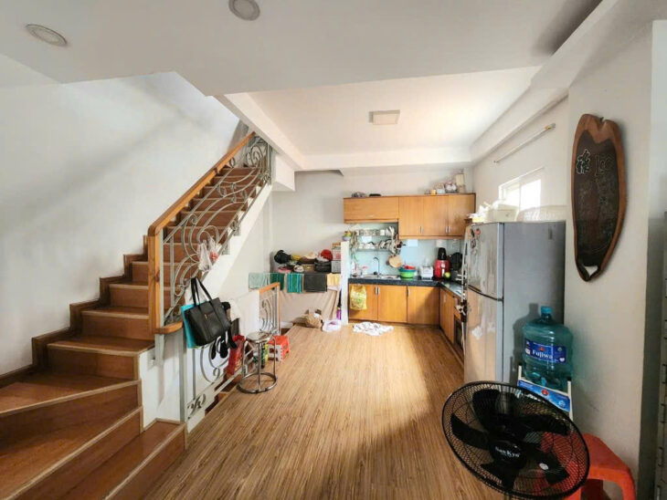 MẶT TIỀN XE HƠI TRUNG TÂM Q4 5 TẤM CÓ 10 TỶ