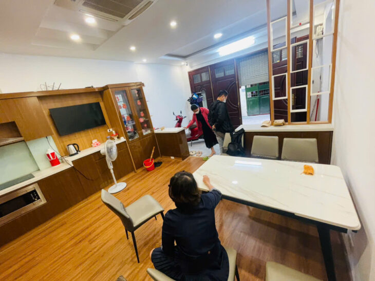 Bán nhà riêng phố Hoàng Ngân, Thanh Xuân, mặt tiền 5m, 53m2 * 5 tầng, hiếm có, giá chỉ 12 tỷ xx