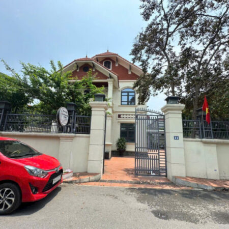 Biệt thự 500m mặt tiền 20m, Giá 26 tỉ ngay tại Thiên Lôi gần AEON