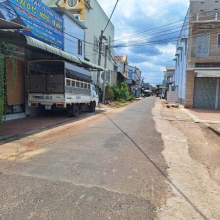 Đất TP. Long Khánh, Vị trí đẹp, dân cư đông, đường nhựa to, 184m2 kích thước đẹp, Giá tốt lắm