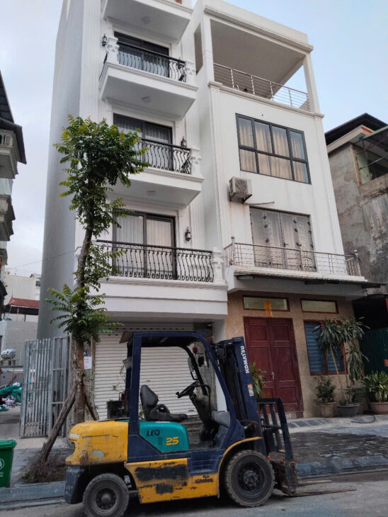 NHÀ PHÂN LÔ GIANG BIÊN – Ô TÔ VÀO NHÀ – GẦN VINHOMES, CẦU ĐÔNG TRÙ, CHU HUY MÂN