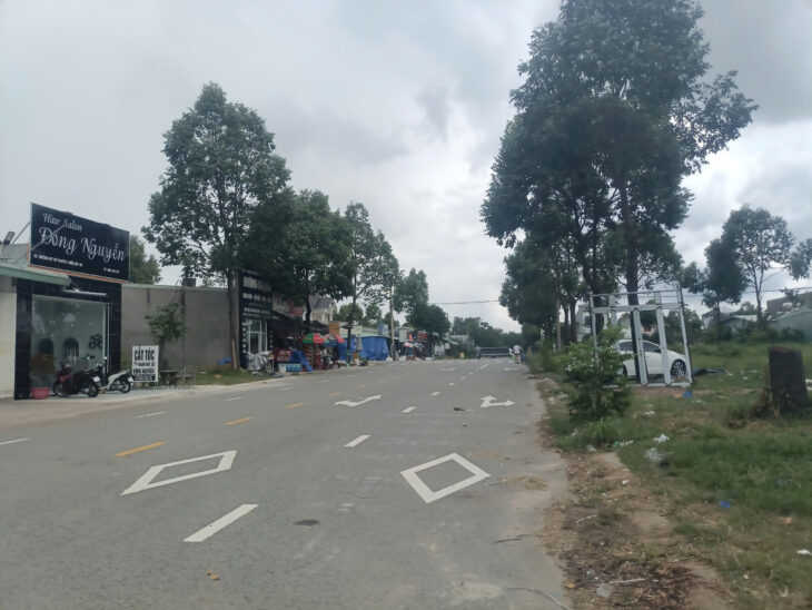 ĐÂT TP BẾN CÁT KINH DOANH ĐƯỢC NGAY ‘GIÁ CỰC TỐT ĐƯỜNG i