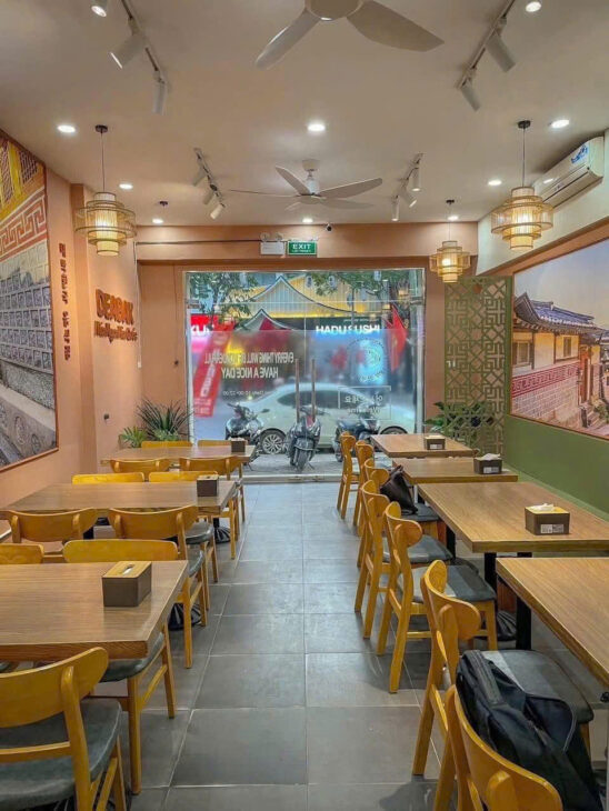 Mặt tiền quyền lực rộng 8,2m, Dt 165m2, giá 76 tỷ. Mặt phố Nguyễn Ngọc Nại, Thanh Xuân.