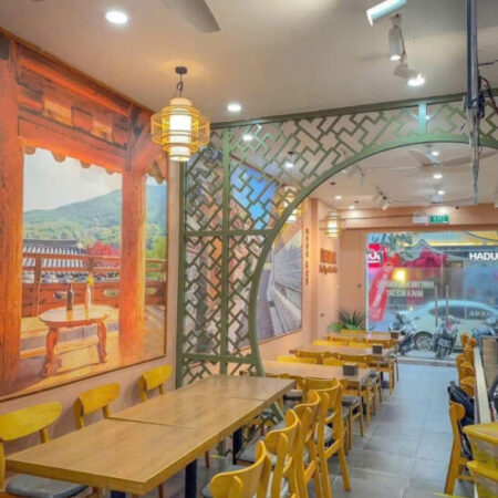 Mặt tiền quyền lực rộng 8,2m, Dt 165m2, giá 76 tỷ. Mặt phố Nguyễn Ngọc Nại, Thanh Xuân. Mặt tiền quyền lực rộng 8,2m, Dt 165m2, giá 76 tỷ. Mặt phố Nguyễn Ngọc Nại, Thanh Xuân.