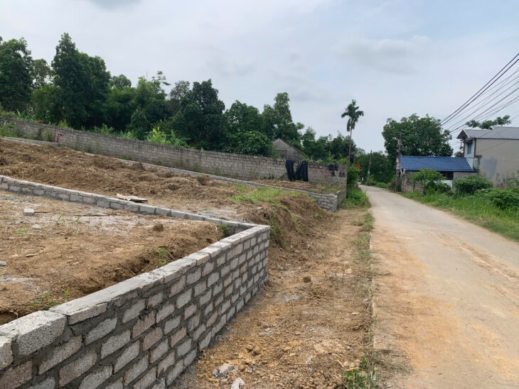 cc càn bán 121m đất full thổ cư ngay cạnh trường học mặt đường KD giá rẻ