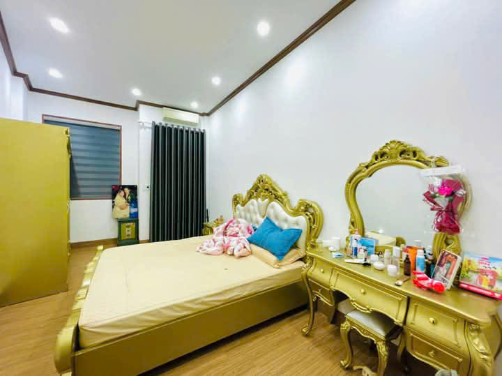 HÀNG ĐỘC Mặt Phố , 87m2 giá 29 tỷ, tại Tây Sơn Đống Đa, Hà Nội