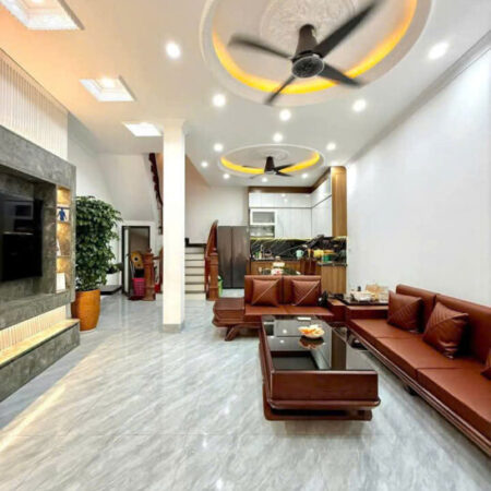 12. Dòng tiền ổn định 40tr/ tháng, Tô Vĩnh Diện, Thanh Xuân. 43m2, 5 tầng, giá 13,5 tỷ. Ô tô tránh 12. Dòng tiền ổn định 40tr/ tháng, Tô Vĩnh Diện, Thanh Xuân. 43m2, 5 tầng, giá 13,5 tỷ. Ô tô tránh