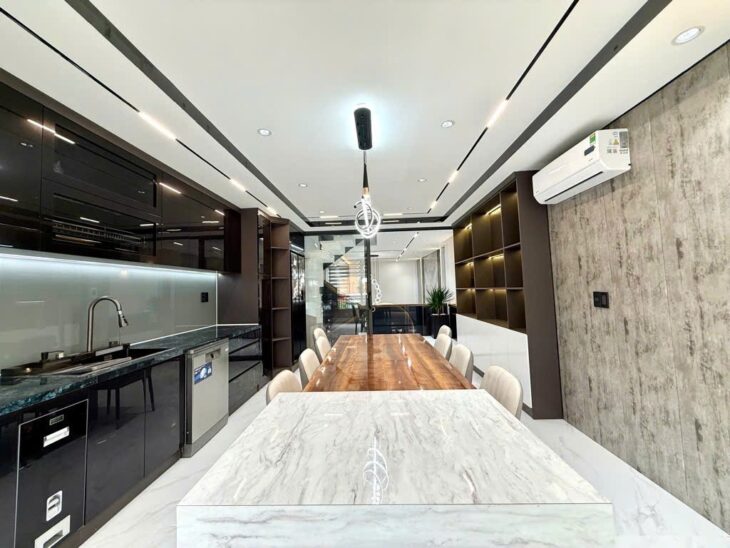 NHÀ ĐẸP – GIÁ TỐT NHÀ MỚI 100% NỘI THẤT XỊN XÒ DỌN VÀO Ở NGAY Tại Phường 8, Gò Vấp