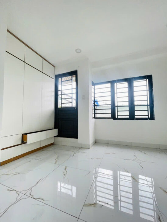 Nhà Đẹp Giá Nhỉnh 2 Tỷ – Sổ Hồng Riêng – Ngay TCH Trung Tâm Quận 12