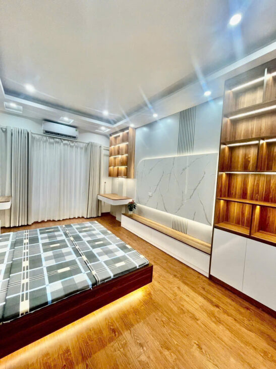 BÁN NHÀ GIÁP KHU TÂY NAM LINH ĐÀM, BẰNG B- HOÀNG MAI, 30 M2, 5 TẦNG, GIÁ 6,8 TỶ.