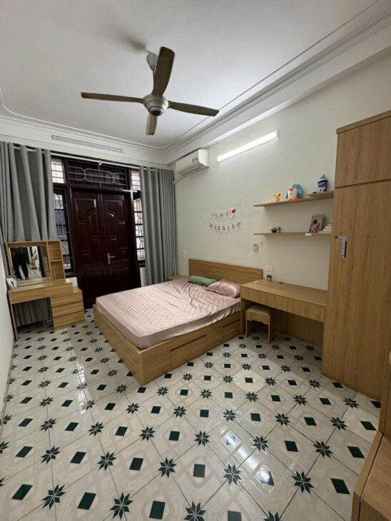 BÁN NHÀ TRUNG TÂM ĐỐNG ĐA – YÊN LÃNG – 4 TẦNG CHẮC CHẮN – GIÁ 23.5 TỶ