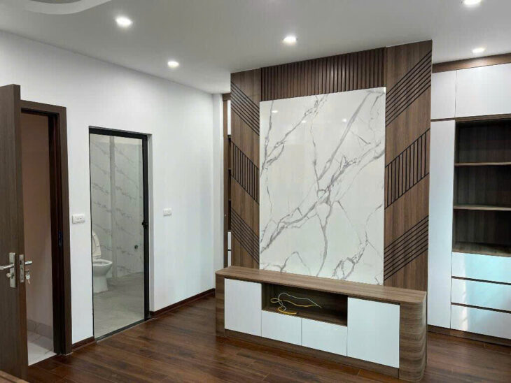 BÁN NHÀ 4 TẦNG + 1 TUM SIÊU ĐẸP TẠI THƯỢNG CÁT, BẮC TỪ LIÊM – Ô TÔ ĐỖ CỬA – TIỆN KINH DOANH