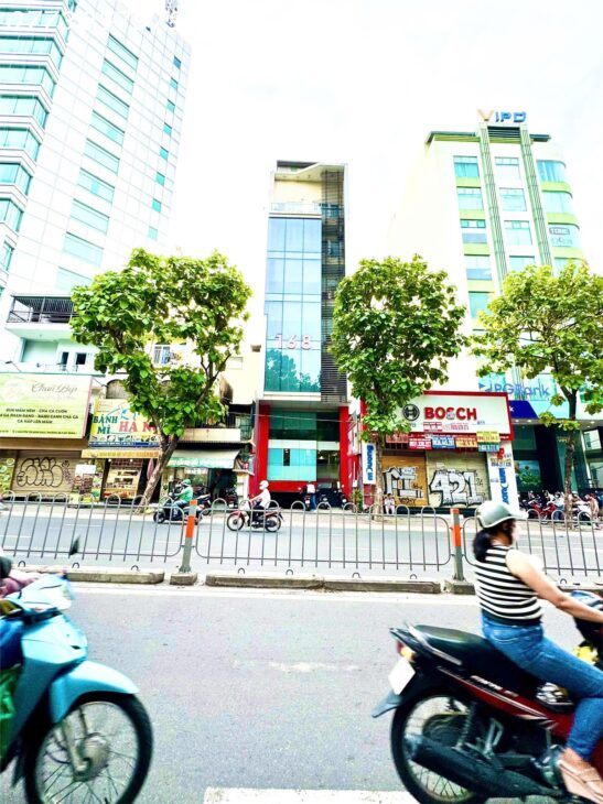 BÁN TÒA NHÀ VĂN PHÒNG MẶT TIỀN NGUYỄN THỊ MINH KHAI Q1