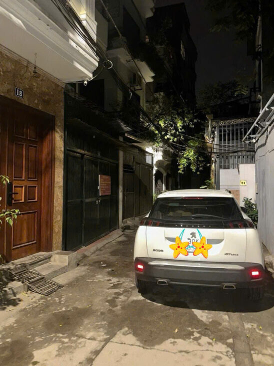 Bán nhà Bồ Đề, Long Biên 31m 5T oto ,KD, giá 7,9ty.