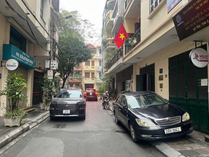 MẶT NGÕ THÔNG KINH DOANH PHỐ VƯƠNG THỪA VŨ Ô TÔ TRÁNH, 45M, GIÁ 13.6 TỶ.