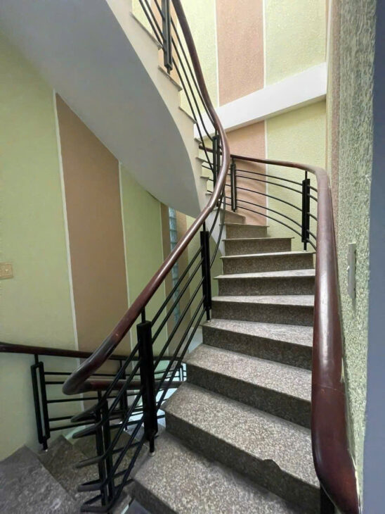 GIÁP TÂN BÌNH – DT: ( 4 X 18 ) – 3 TẦNG – 4PN – HẺM XE HƠI – HOÀN CÔNG ĐẦY ĐỦ – CHỈ 6,3 TỶ.