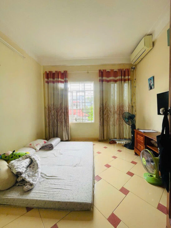 : BÁN NHÀ KHUẤT DUY TIẾN – Ô TÔ TẢI ĐỖ CỬA – THANG MÁY- NHÀ ĐẸP FULL NỘI THẤT 35m giá chỉnh 10 tỷ