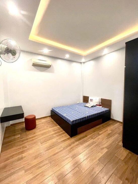 BÁN NHÀ PHỐ THÁI THỊNH – 40M2 x 5 TẦNG – GIÁ 21 TỶ – KINH DOANH ĐỈNH – VỊ TRÍ TRUNG TÂM